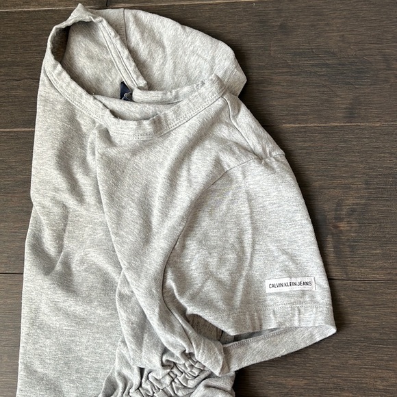 Calvin Klein t-shirt dress -sm - Picture 4 of 4